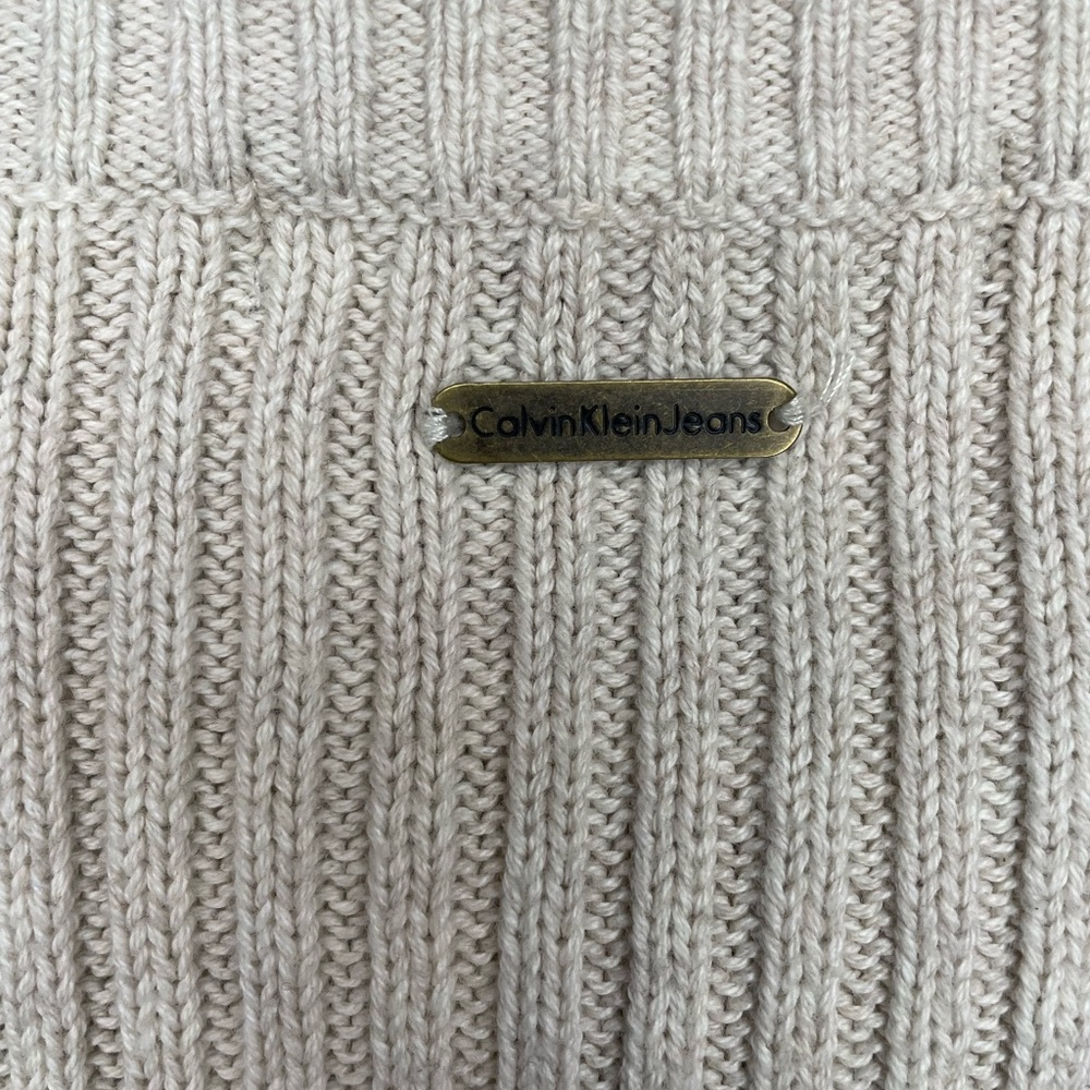 Calvin Klein Jeans Soft 100% Cotton V-Neck Sweater - Picture 7 of 13